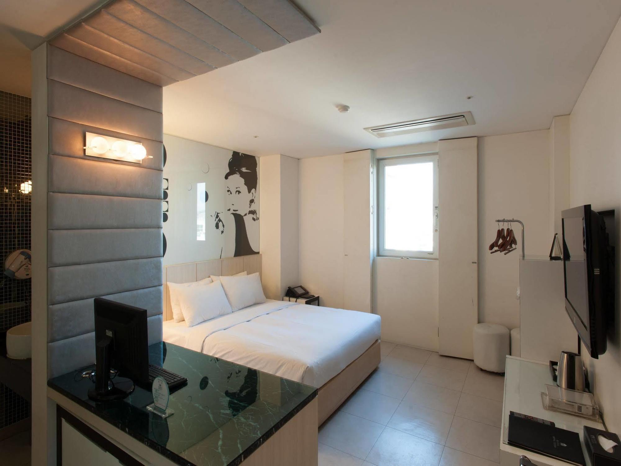 Benikea Hotel Acacia Seoul Exteriör bild
